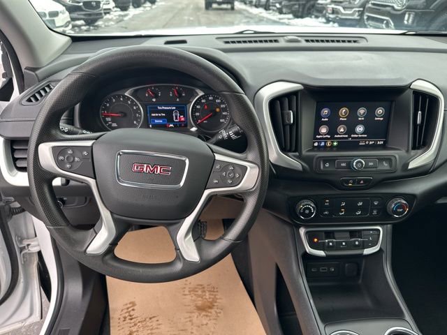 Used 2022 GMC Terrain SLE image 13