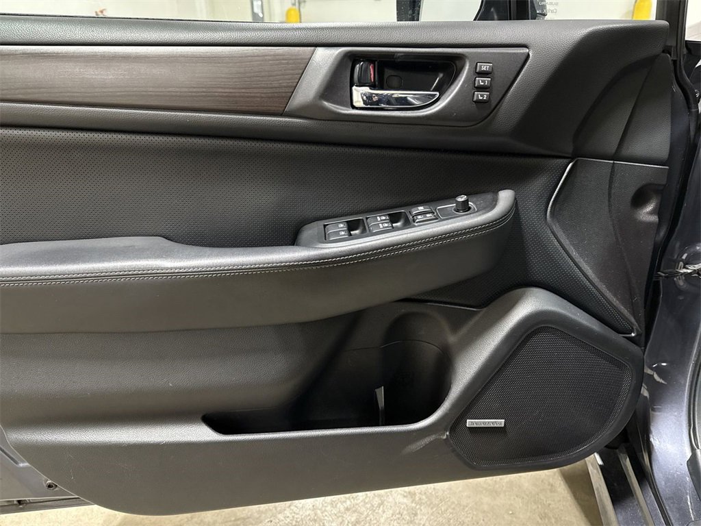 Used 2017 Subaru Legacy 2.5i Limited image 21