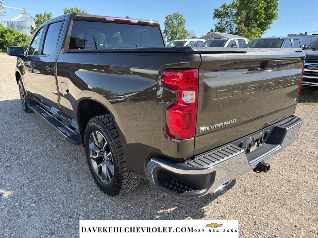 Used 2023 Chevrolet Silverado 1500 LT AWD/4WD image 3