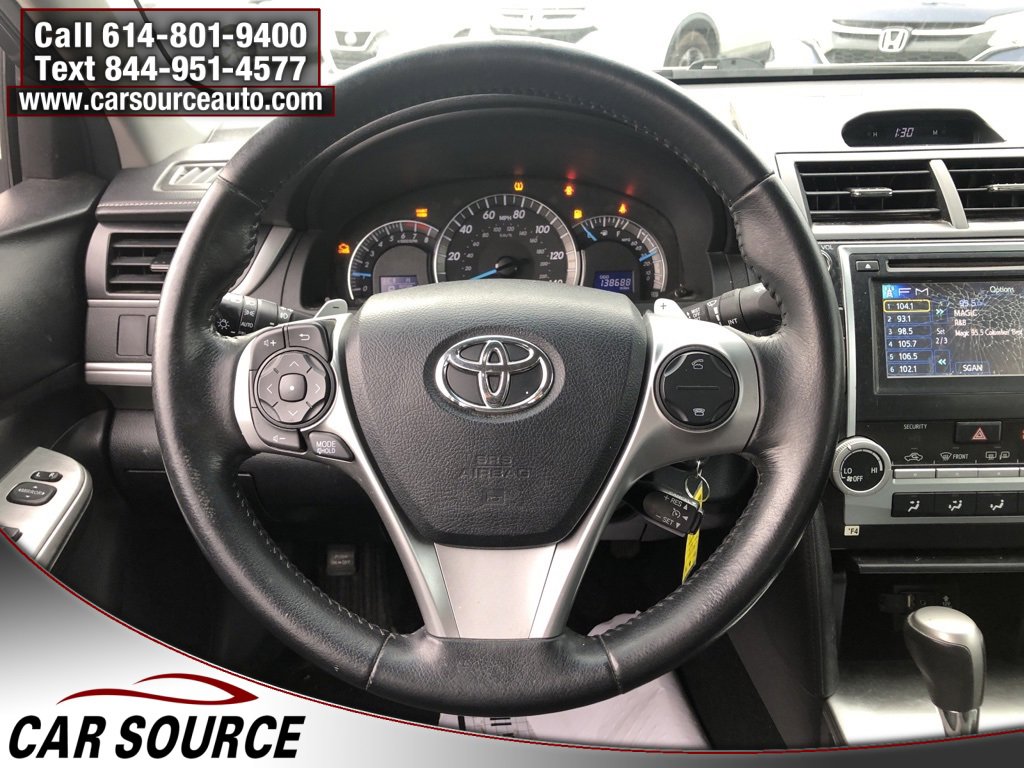 Used 2014 Toyota Camry L image 11