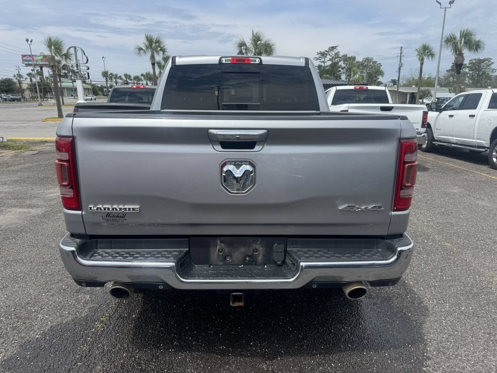 Used 2019 RAM 1500 Laramie AWD/4WD image 3