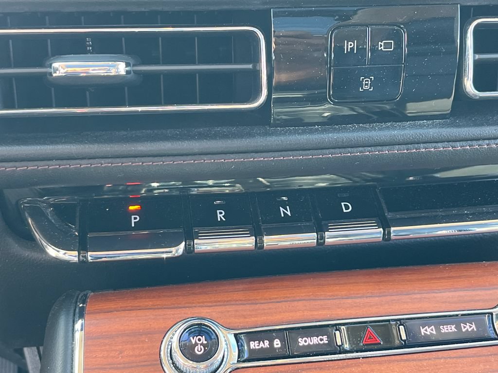 Used 2020 Lincoln Aviator Reserve w/ Equipment Group 201A RWD image 24