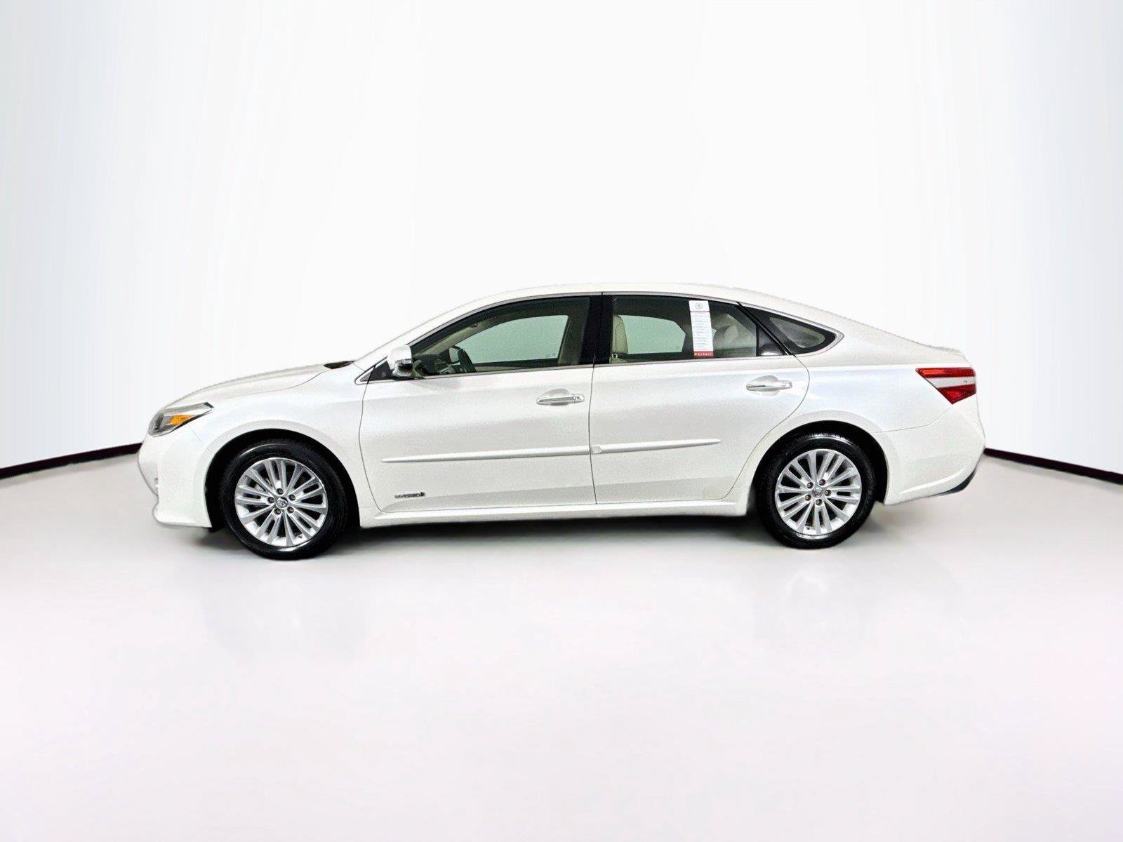 Used 2013 Toyota Avalon Limited FWD image 14