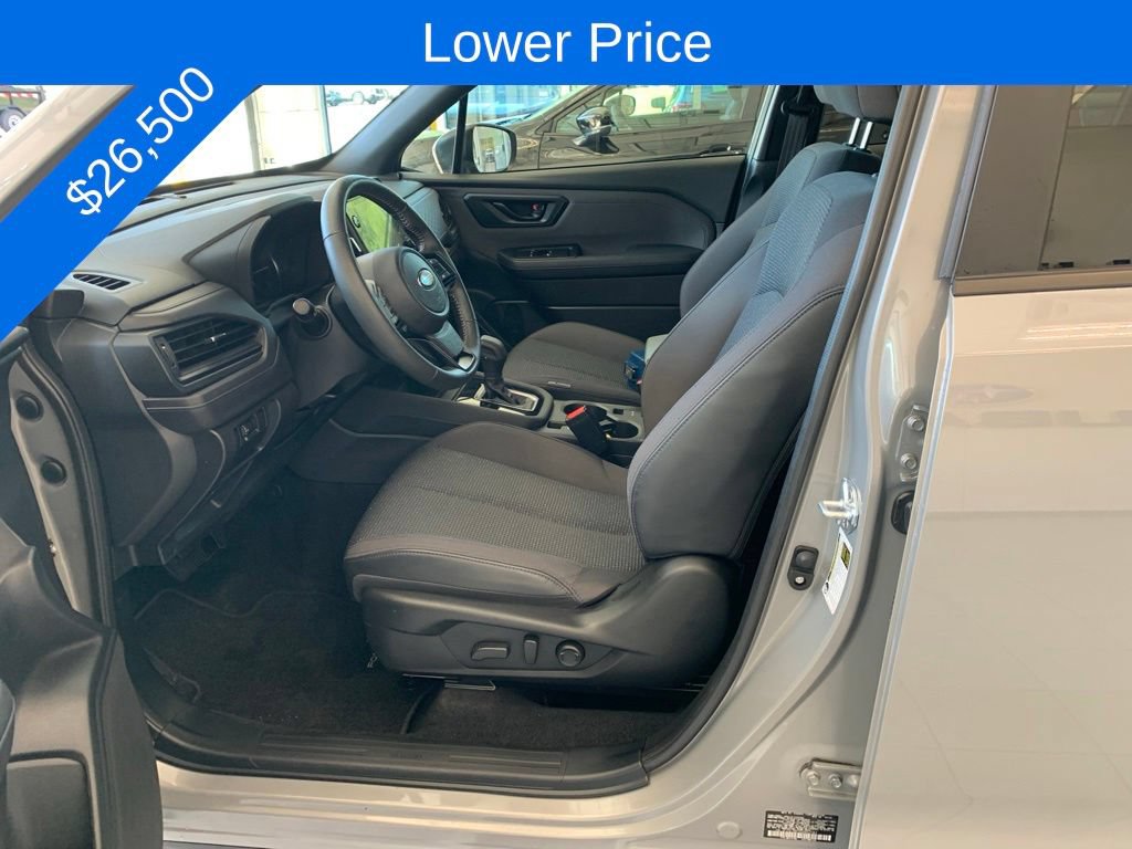 Used 2025 Subaru Forester Premium AWD/4WD image 3