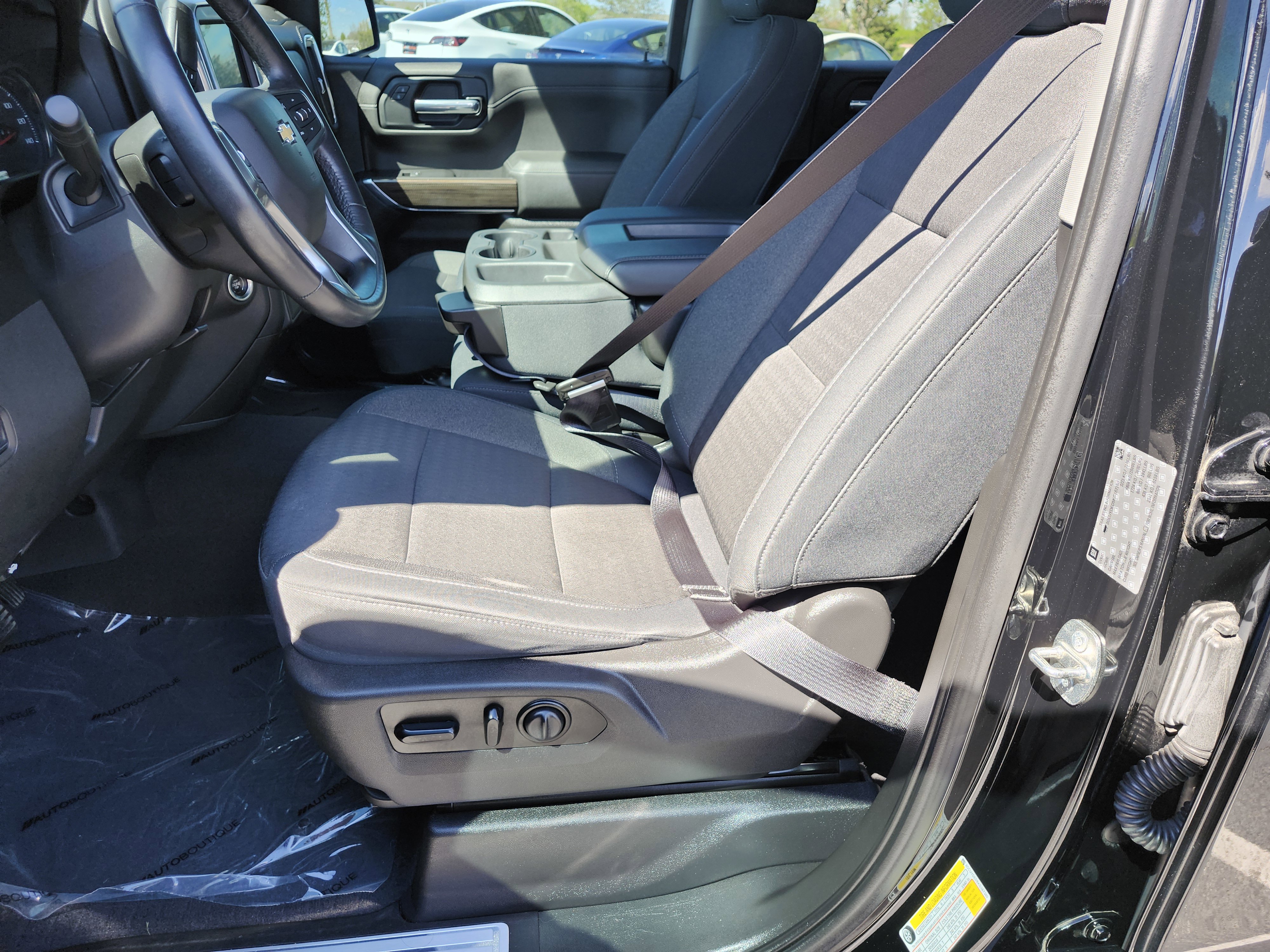 Used 2019 Chevrolet Silverado 1500 LT w/ All-Star Edition image 27