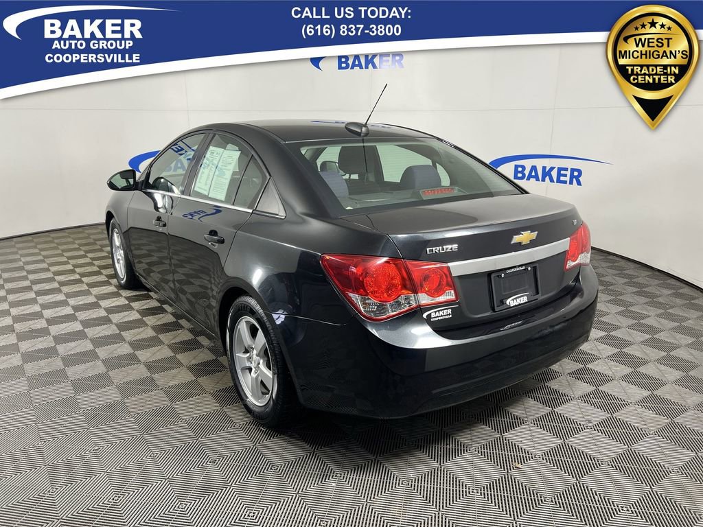 Used 2015 Chevrolet Cruze LT w/ Sun And Sound Package image 6