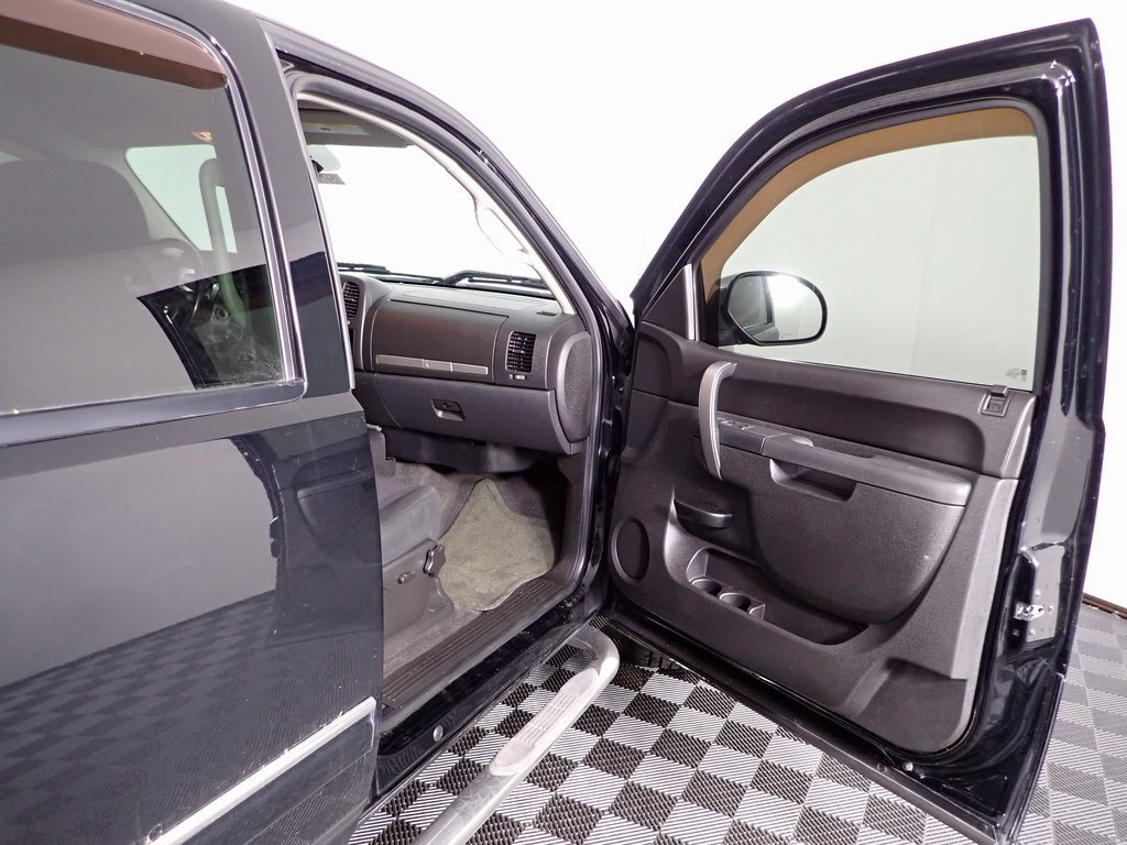 Used 2011 GMC Sierra 1500 SLE w/ Power Tech Package image 27