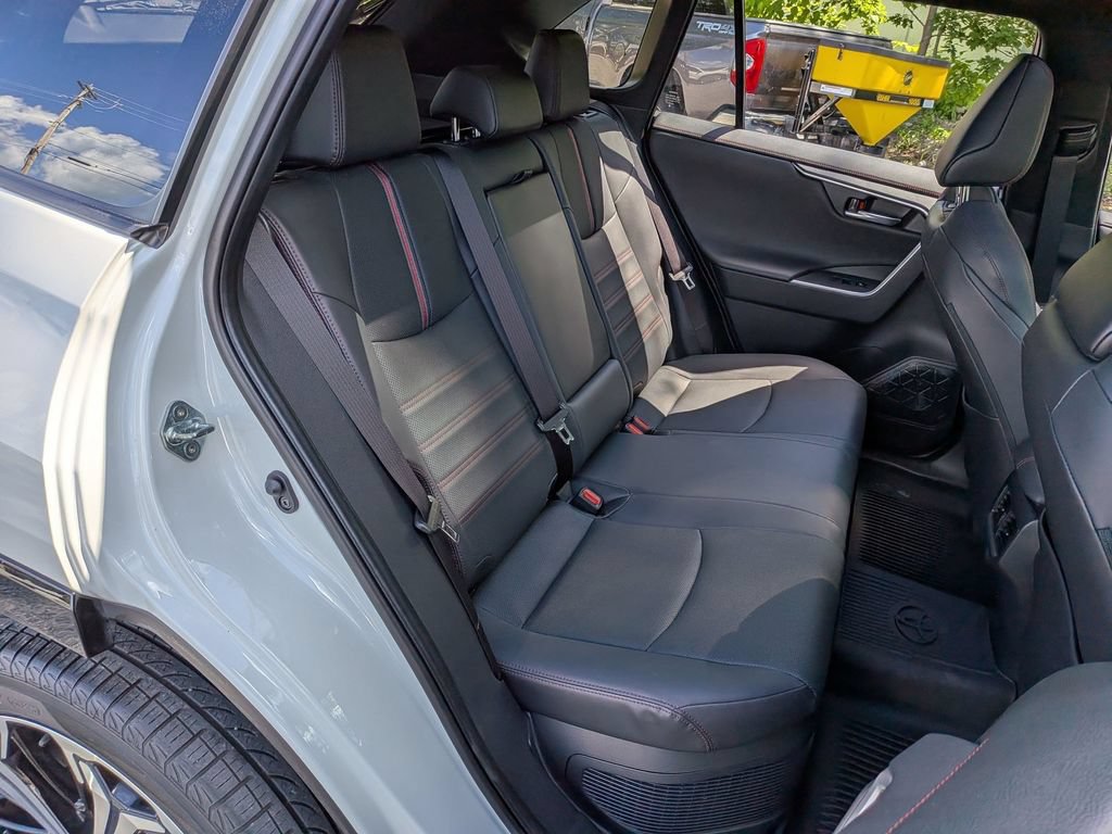Used 2022 Toyota RAV4 XSE w/ Premium Package AWD/4WD image 22