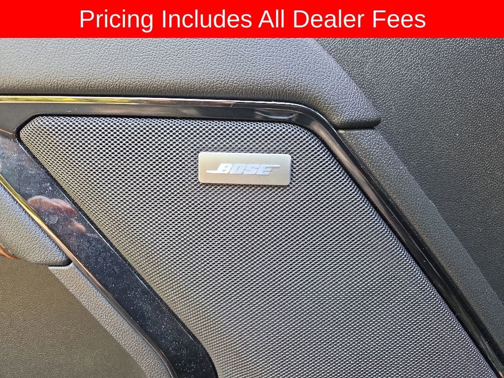 Used 2023 GMC Sierra 1500 AT4 w/ Technology Package AWD/4WD image 4
