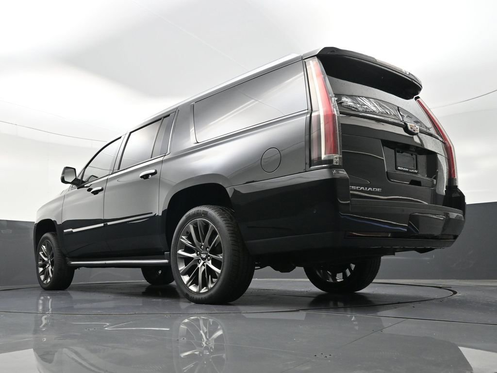 Used 2019 Cadillac Escalade ESV Luxury w/ Escalade Sport Edition image 26