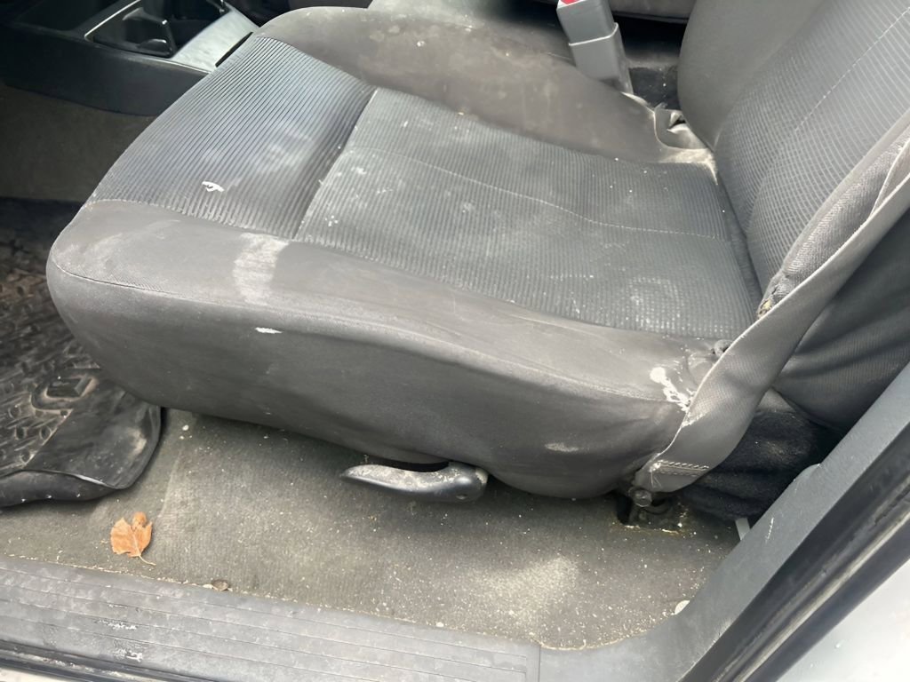 Used 2007 Mitsubishi Raider LS image 11