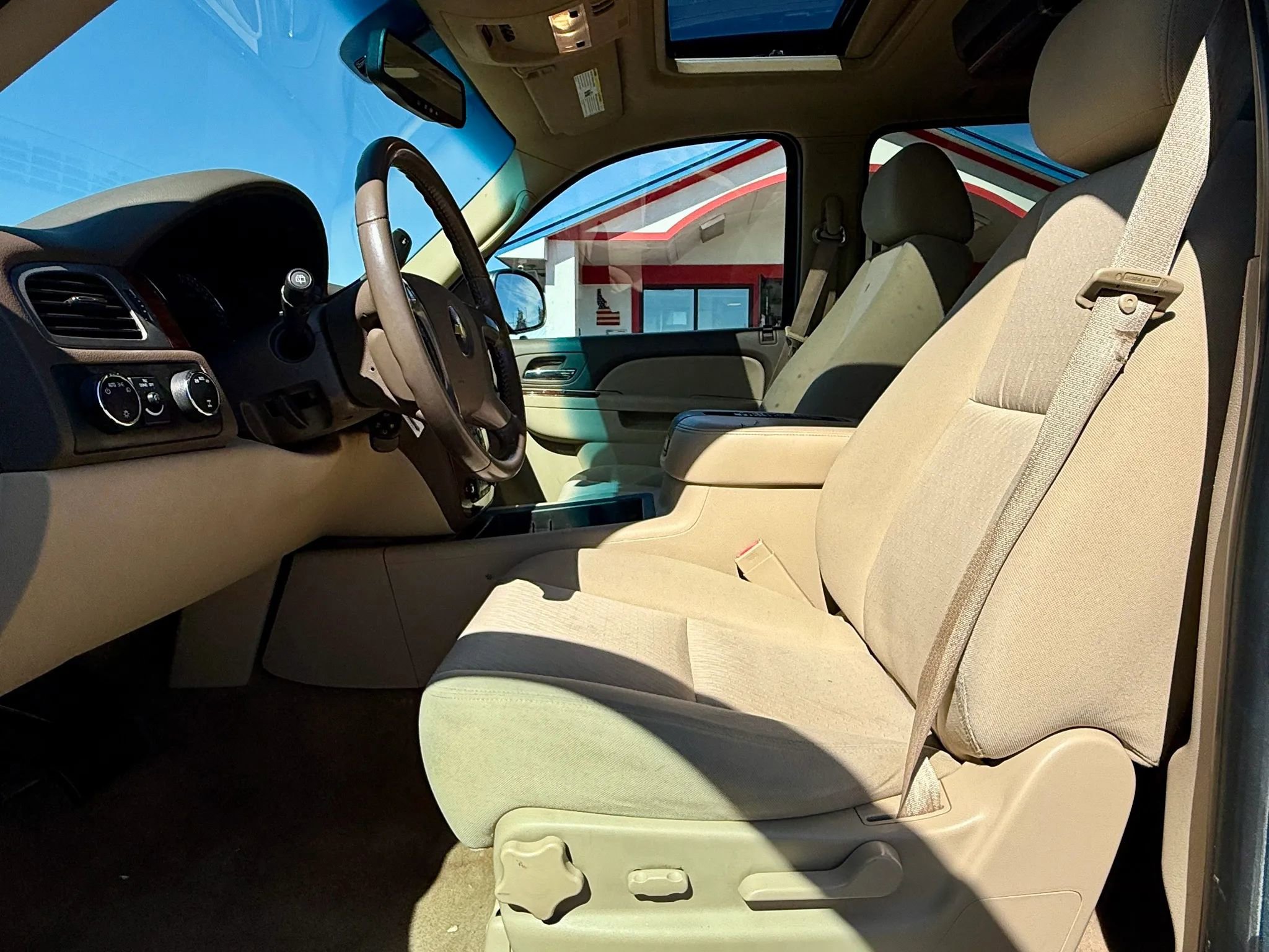 Used 2010 Chevrolet Suburban LS w/ Interior Plus Package AWD/4WD image 9