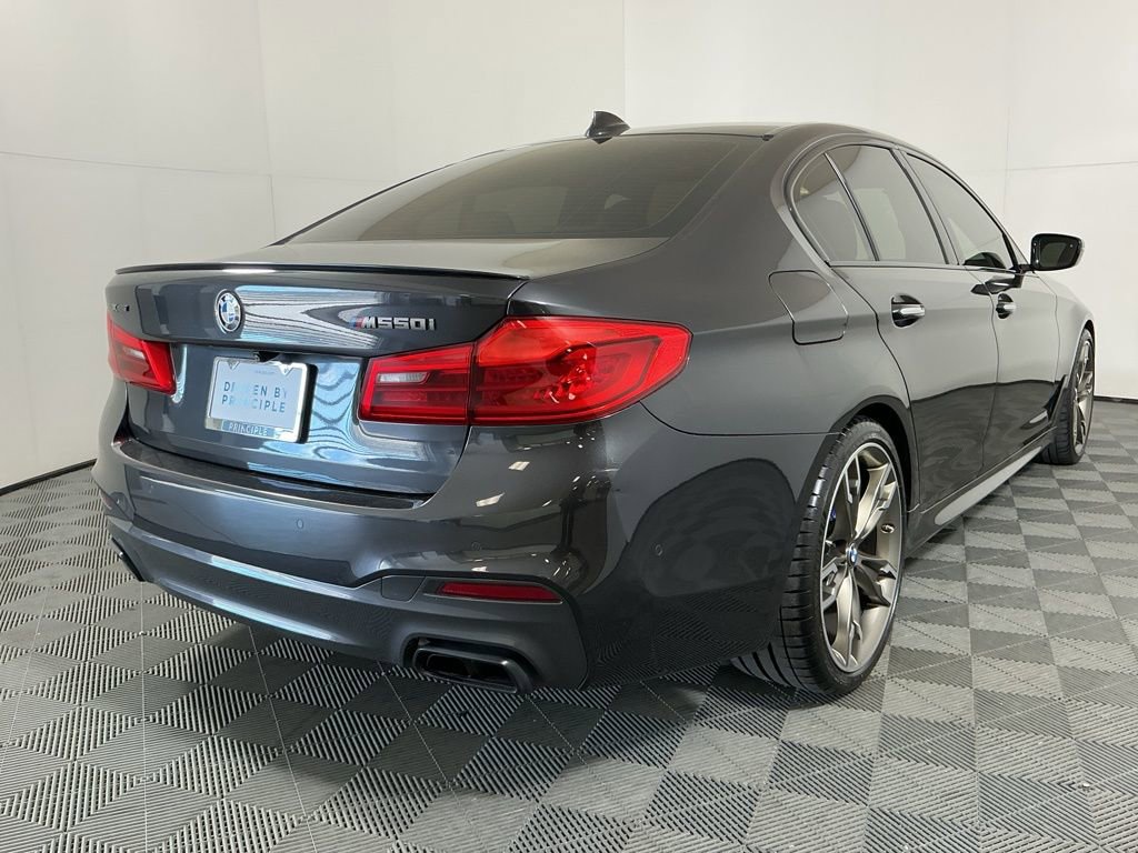 Used 2018 BMW M550i xDrive w/ Dynamic Handling Package image 5