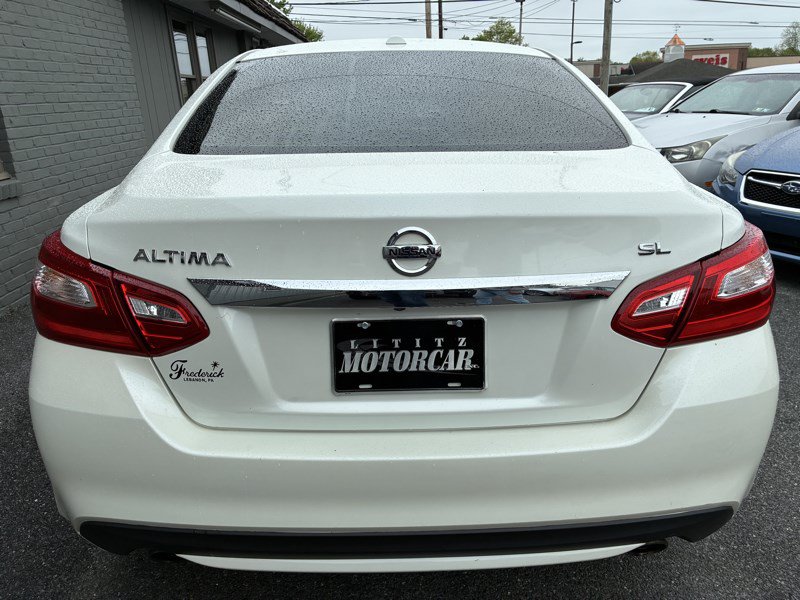 Used 2016 Nissan Altima 2.5 SL w/ Moonroof Package FWD image 5