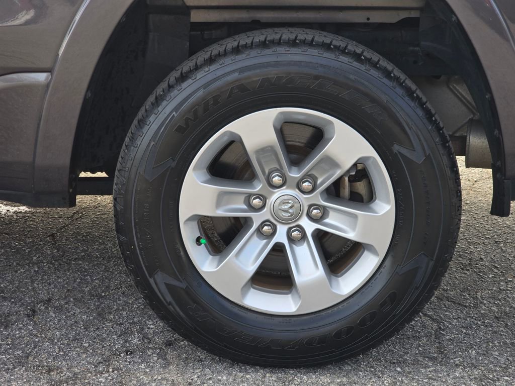 Used 2021 RAM 1500 Laramie image 19