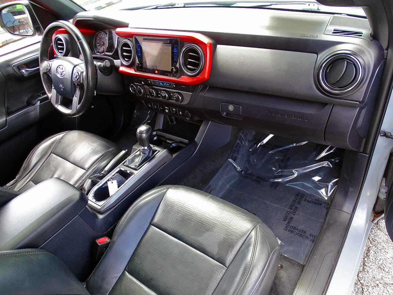 Used 2019 Toyota Tacoma TRD Off-Road AWD/4WD image 35