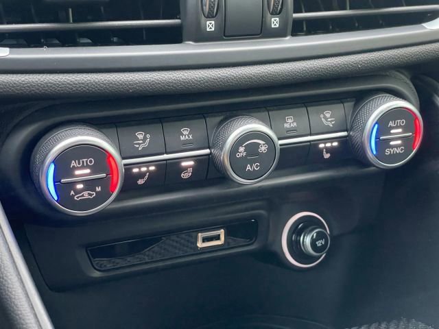 Used 2024 Alfa Romeo Giulia Quadrifoglio w/ Active Assist Plus Package image 33