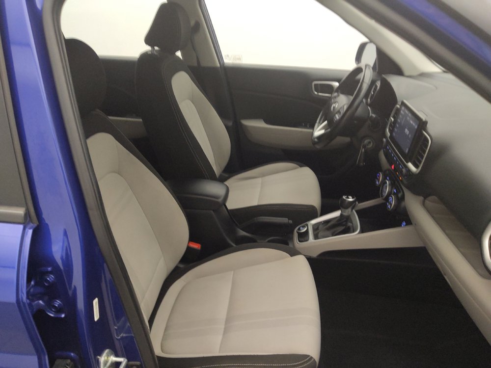Used 2021 Hyundai Venue SEL FWD image 21