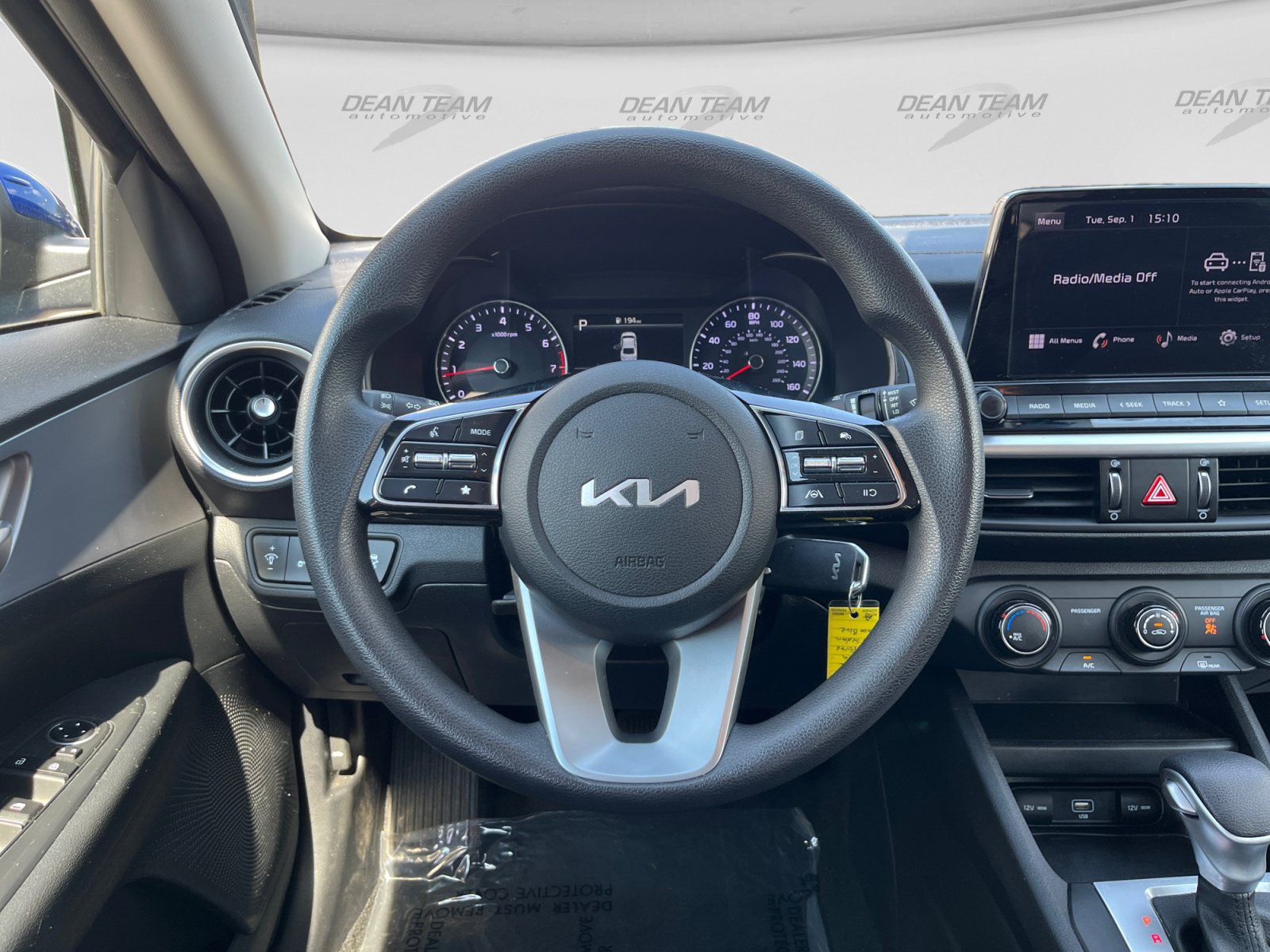 Used 2022 Kia Forte LXS w/ LXS Technology Package FWD image 12
