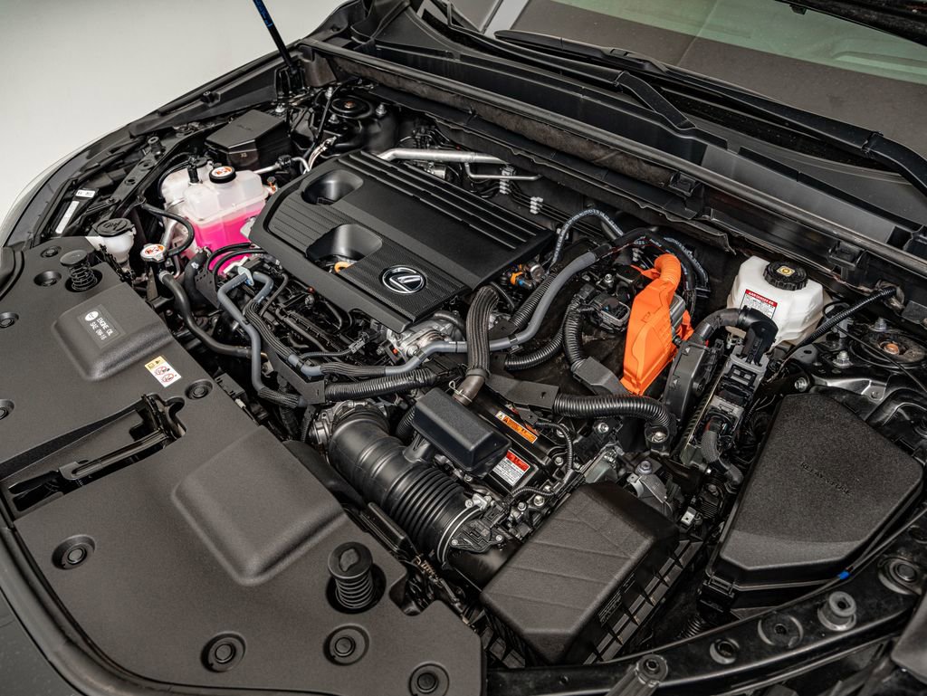 Certified 2025 Lexus NX 350h AWD w/ Accessory Package (2T) image 39