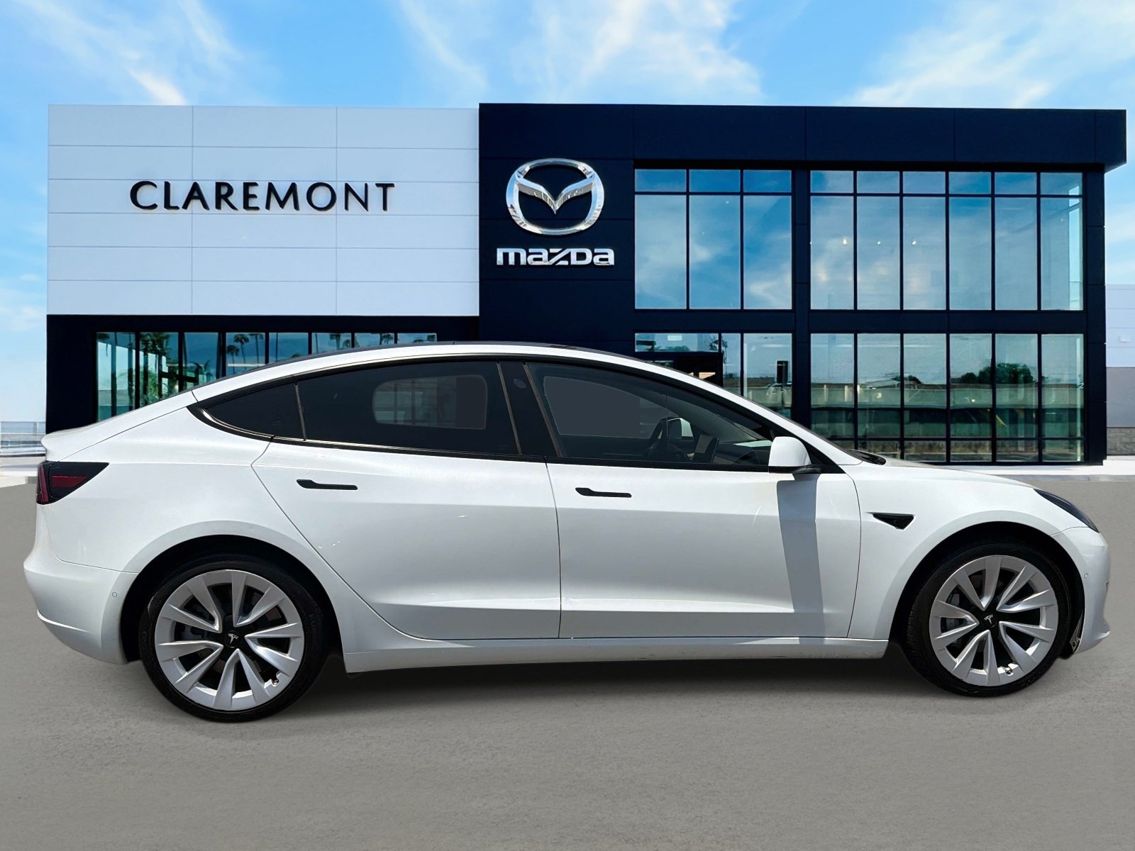 Used 2022 Tesla Model 3 Long Range AWD/4WD image 4
