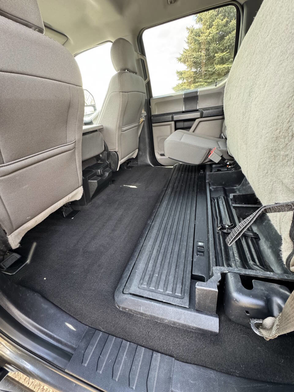 Used 2019 Ford F250 XLT w/ Camper Package image 52