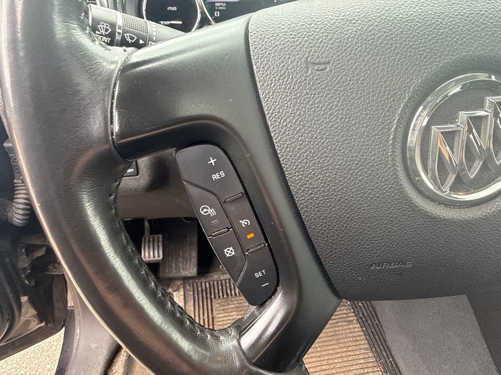 Used 2017 Buick Enclave Leather AWD/4WD image 17