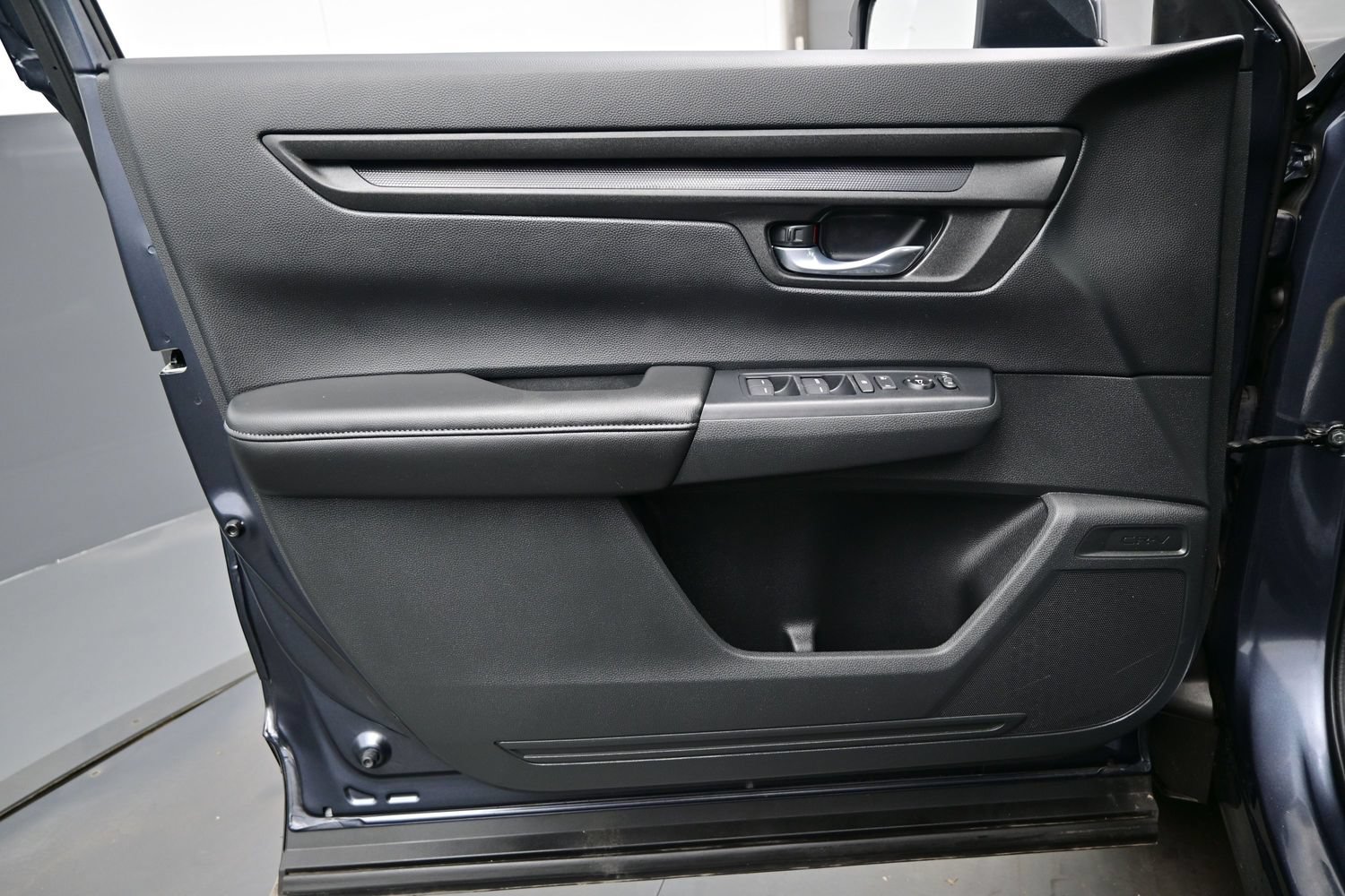 Used 2026 Honda CR-V LX image 9
