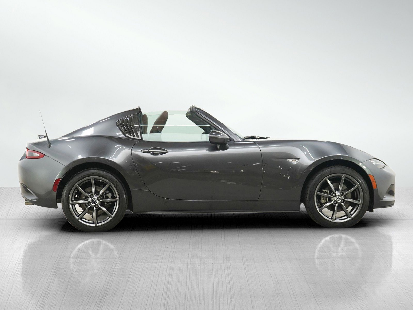 Used 2018 MAZDA MX-5 Miata RF Grand Touring w/ Interior Package RWD image 6