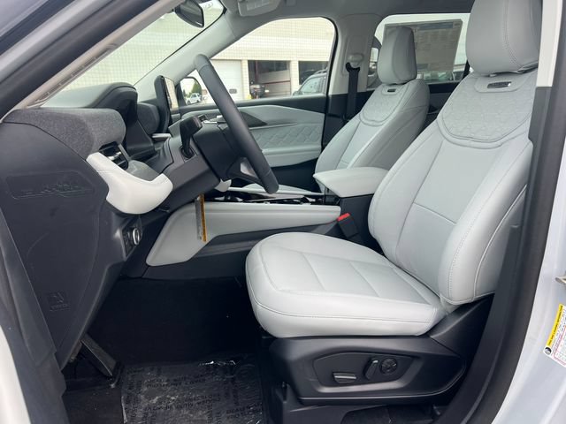 New 2026 Ford Explorer Platinum w/ LUX Leather Package AWD/4WD image 4