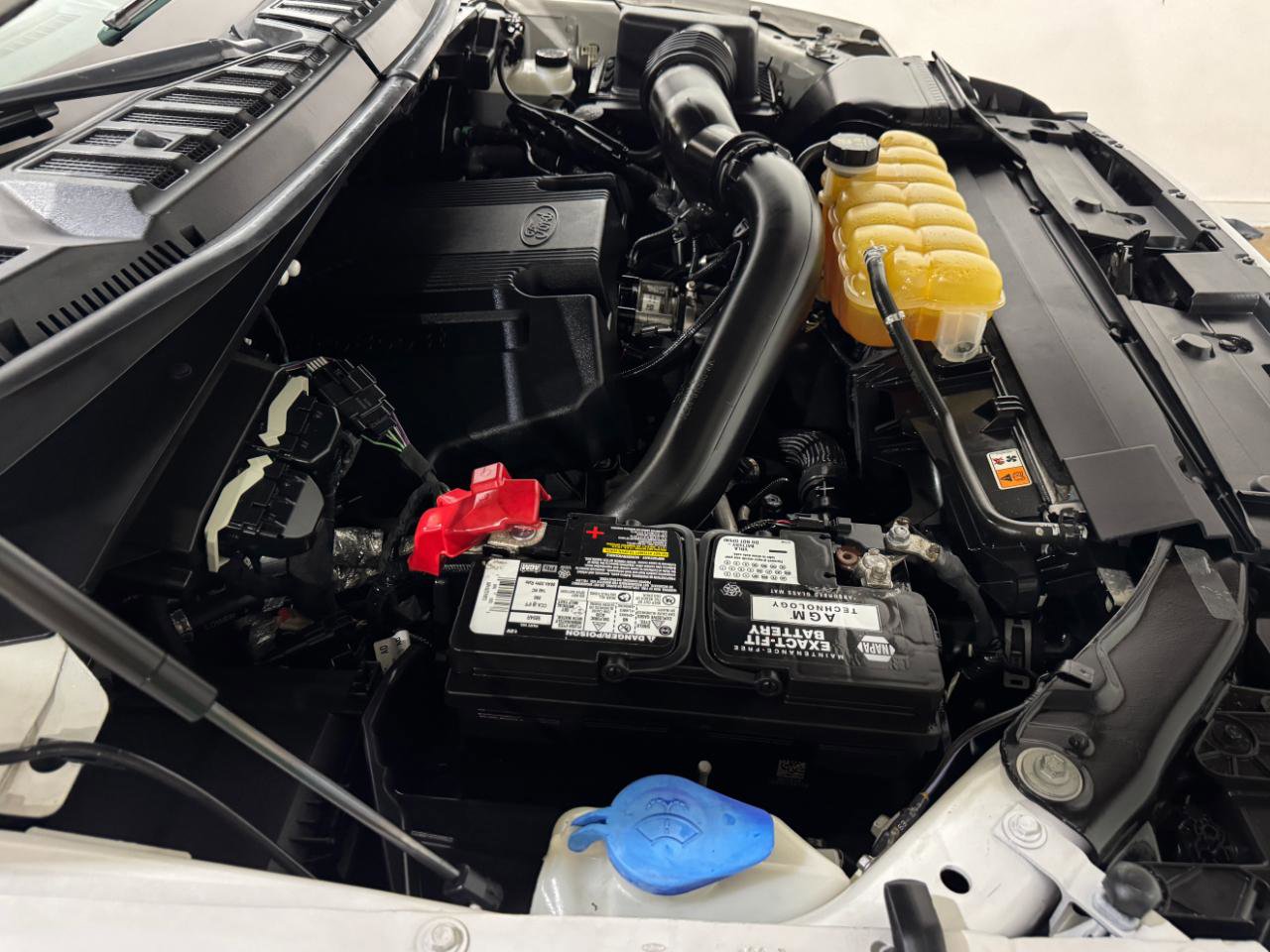 Used 2018 Ford F150 Lariat w/ Equipment Group 502A Luxury AWD/4WD image 61