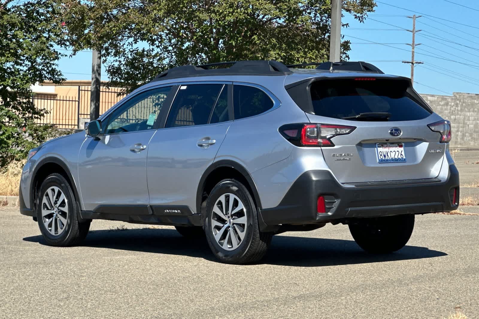 Used 2021 Subaru Outback Premium AWD/4WD image 7