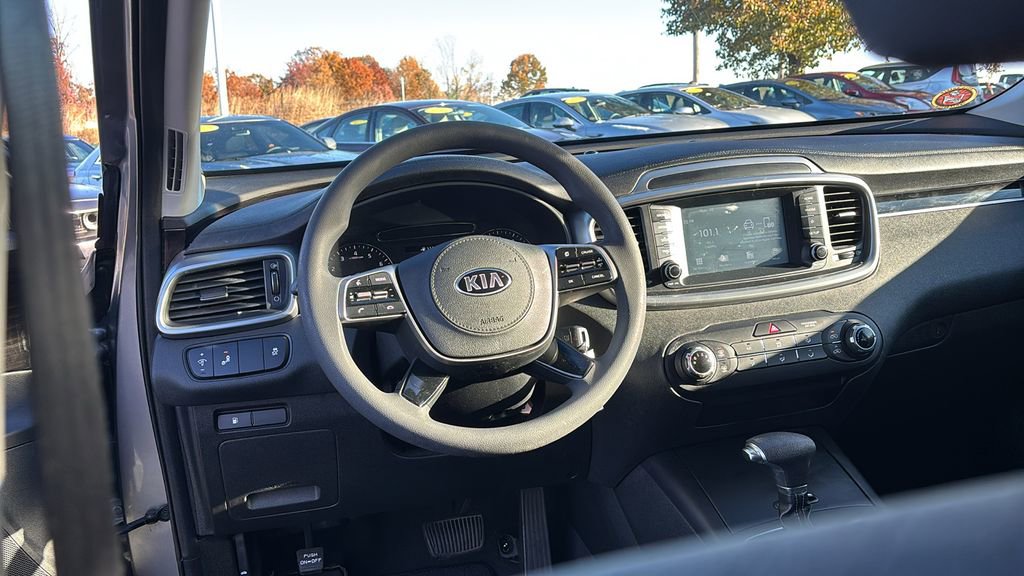 Used 2019 Kia Sorento LX image 13