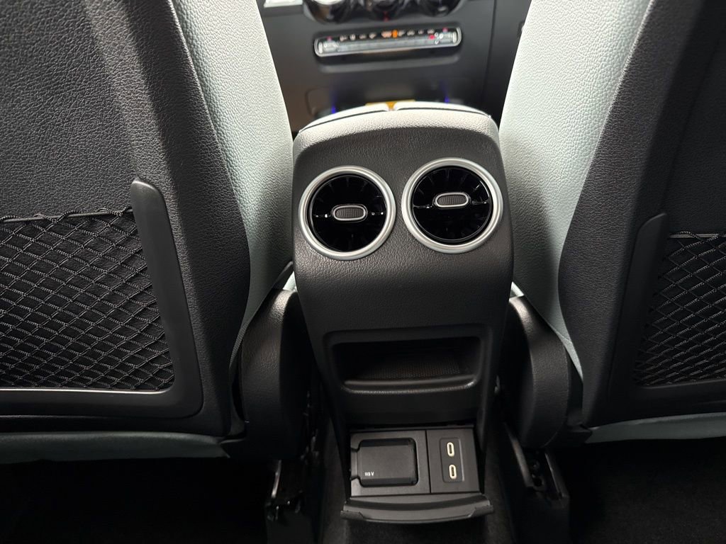 New 2026 Mercedes-Benz GLB 250 4MATIC image 20