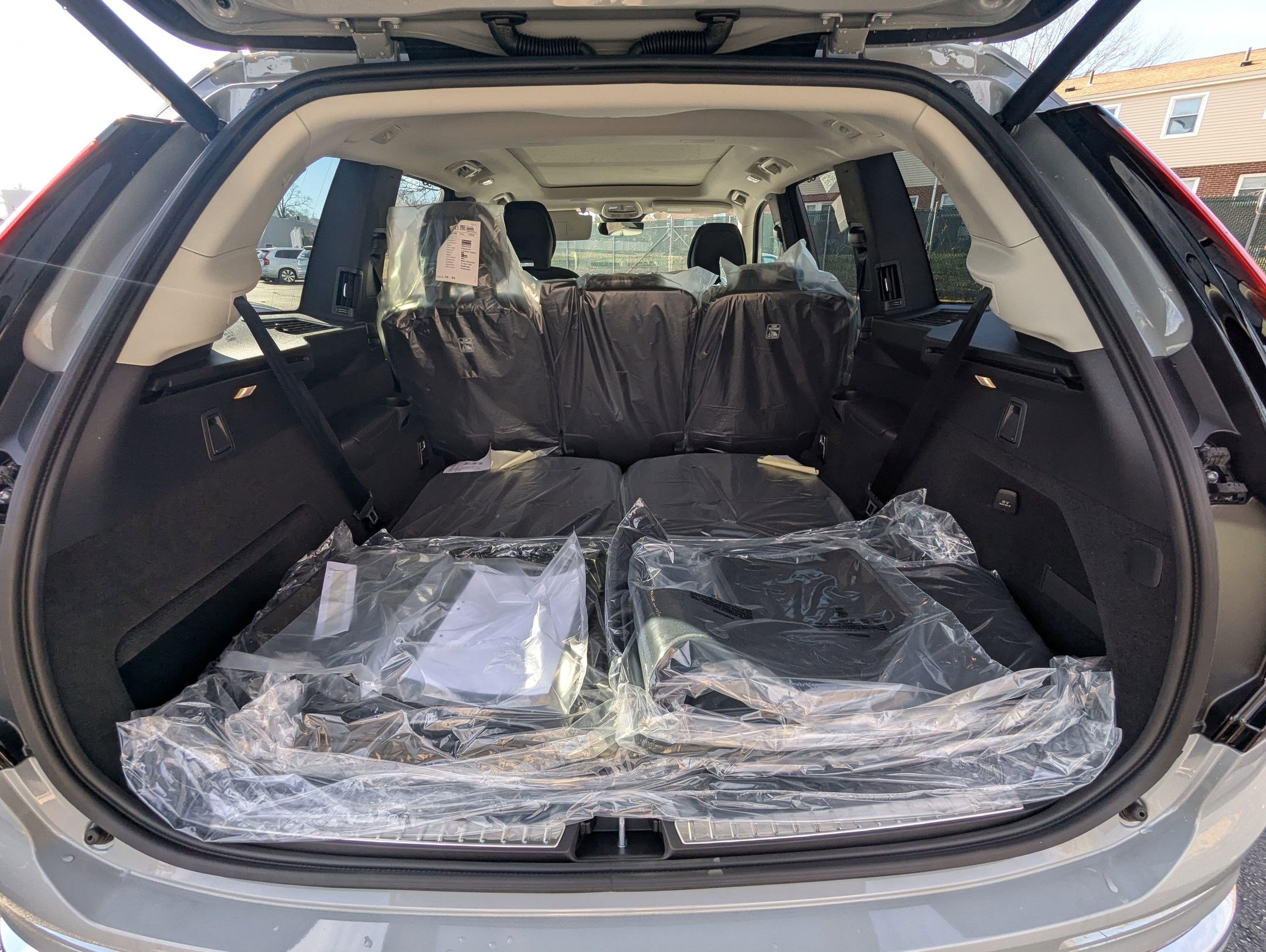 New 2026 Volvo XC90 B6 Ultra w/ Protection Package image 21