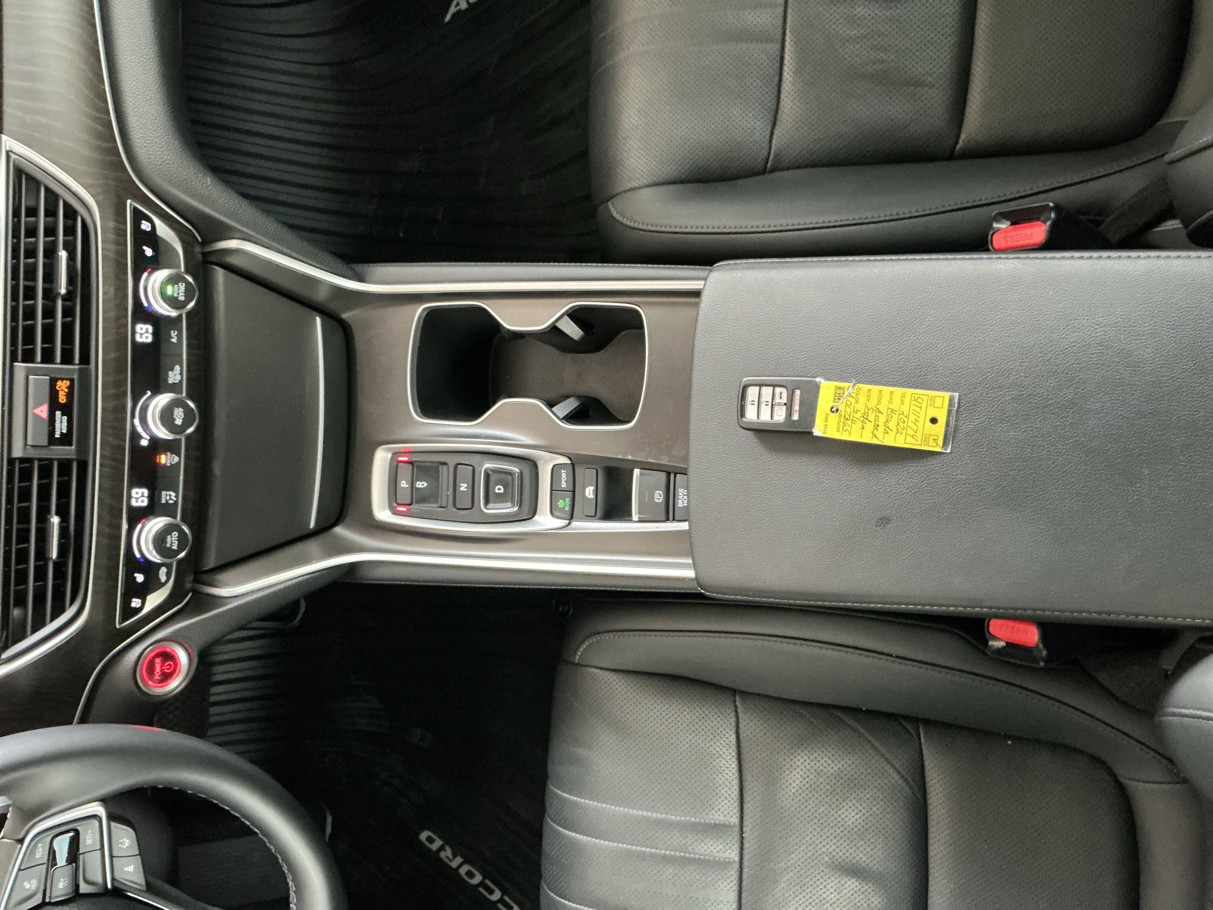 Used 2022 Honda Accord Touring image 11