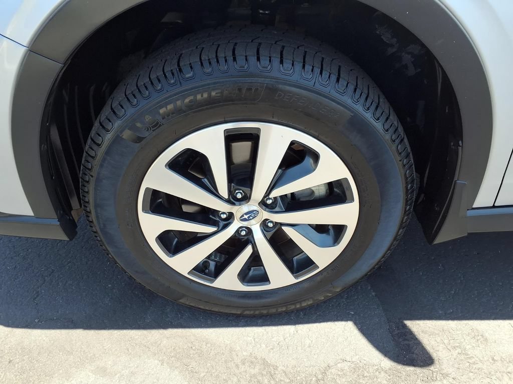 Used 2021 Subaru Outback AWD/4WD image 14
