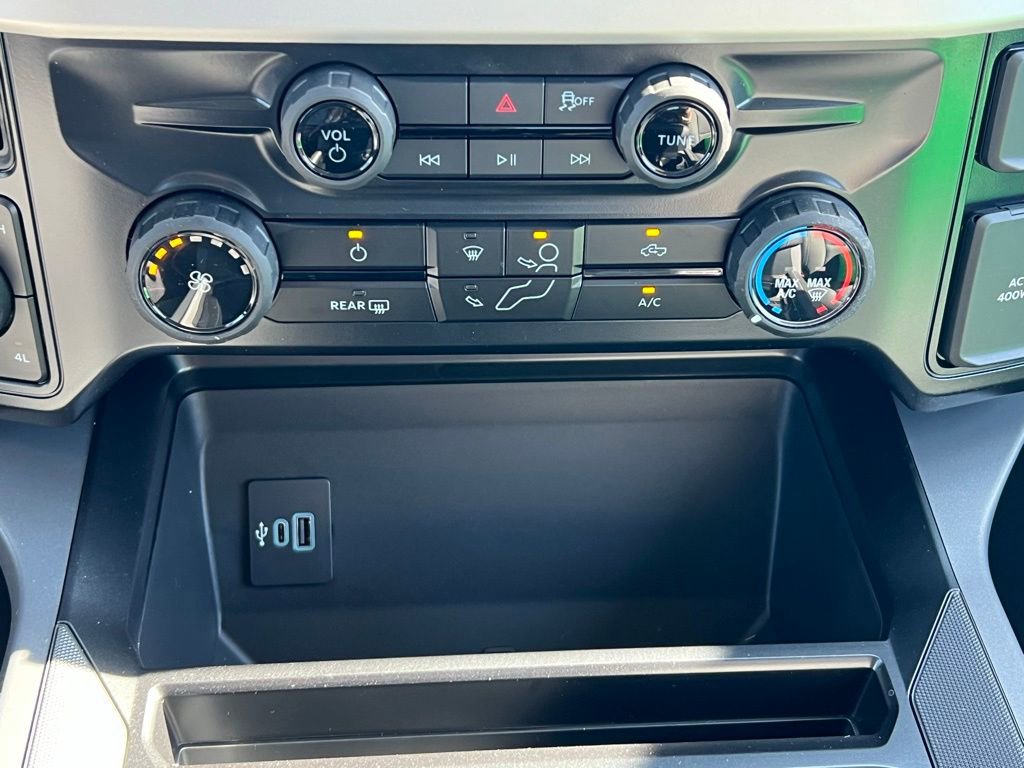 New 2026 Ford F250 XLT w/ FX4 Off-Road Package image 30