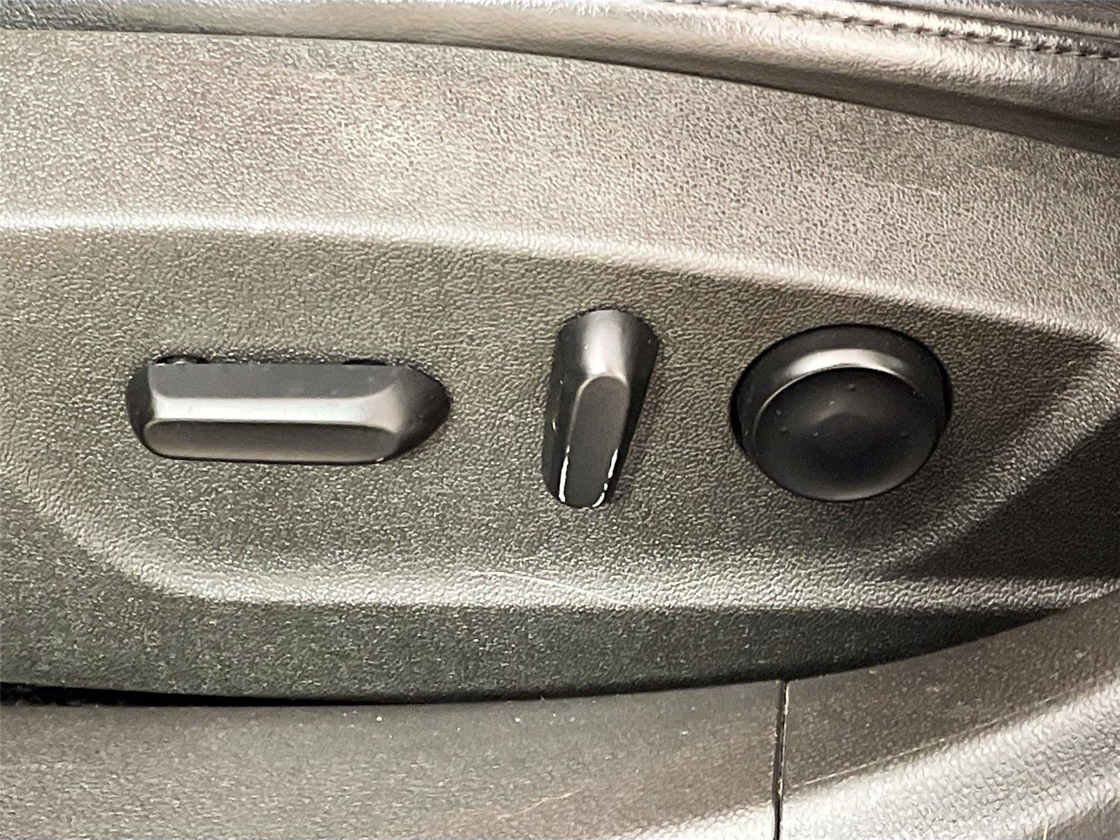 Used 2014 Chevrolet Malibu LT w/ Power Convenience Package image 19