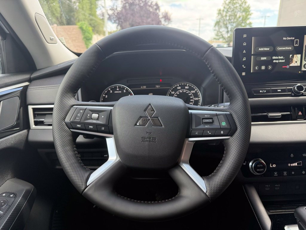 New 2026 Mitsubishi Outlander AWD image 8