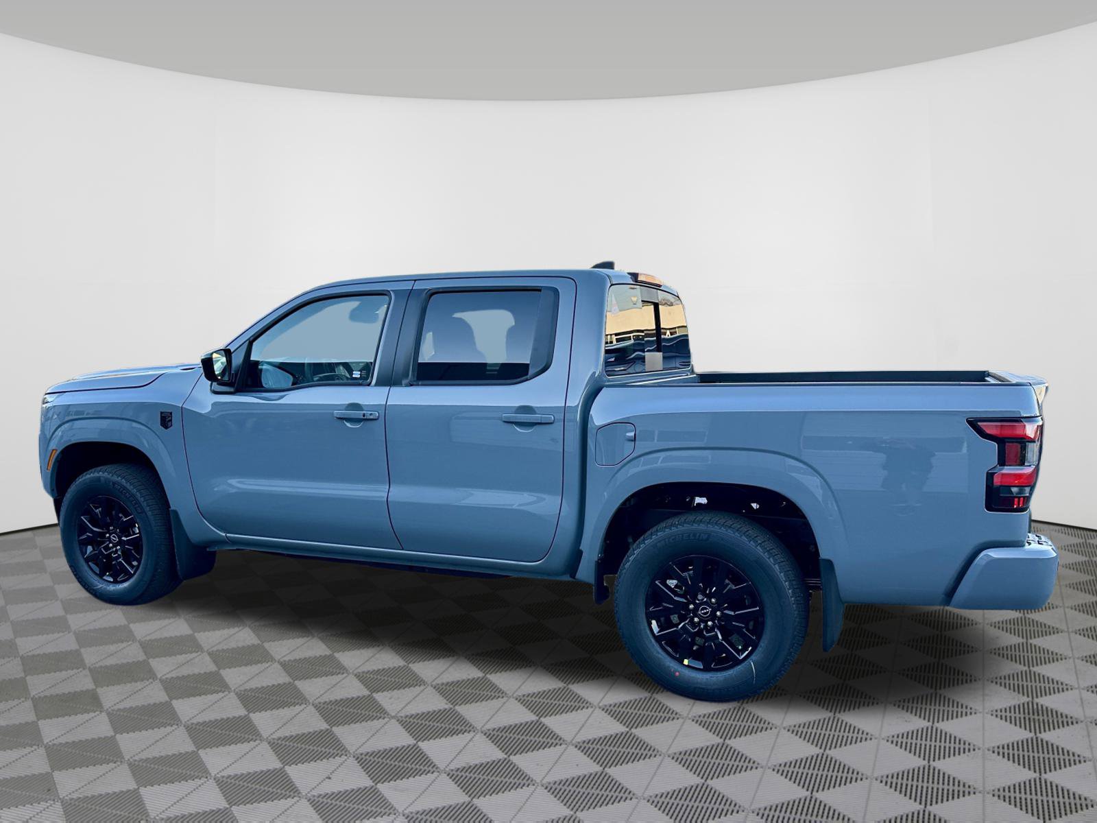 New 2026 Nissan Frontier SV AWD/4WD image 17