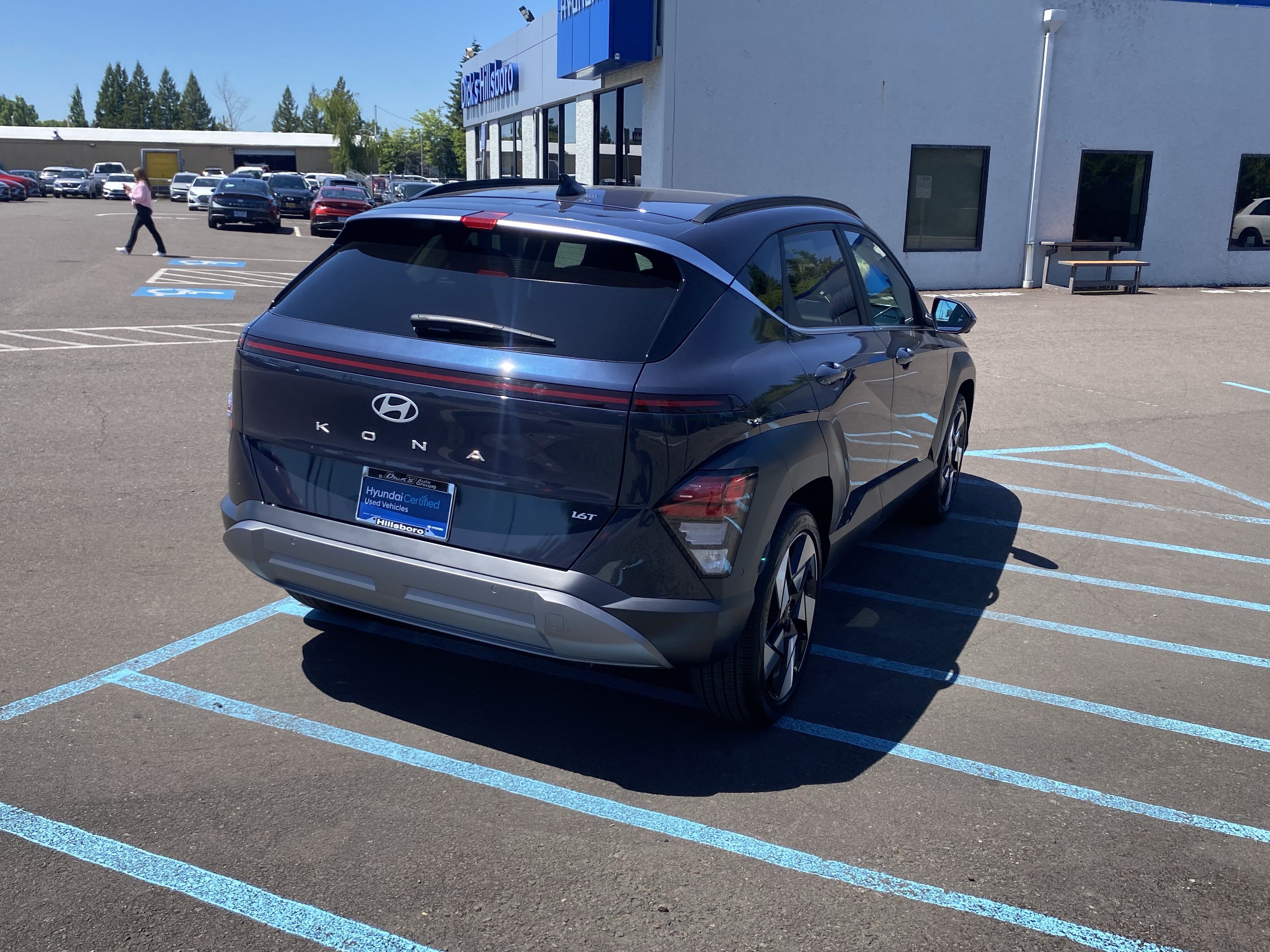 Certified 2025 Hyundai Kona Limited FWD image 5
