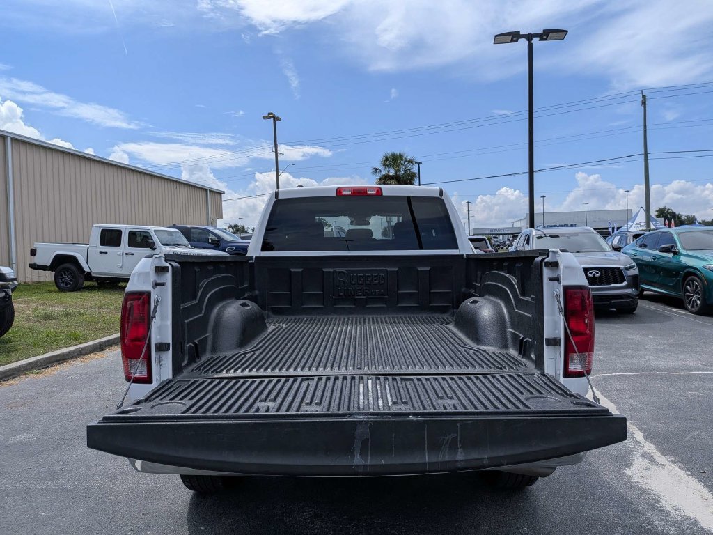 Used 2024 RAM 1500 Classic SLT AWD/4WD image 12