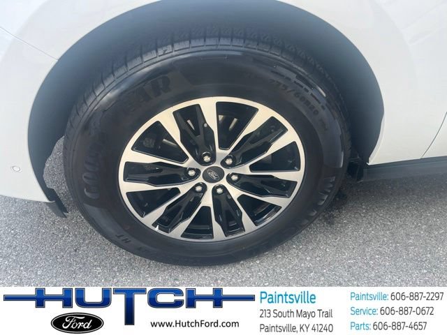 Used 2025 Ford Expedition Platinum AWD/4WD image 19