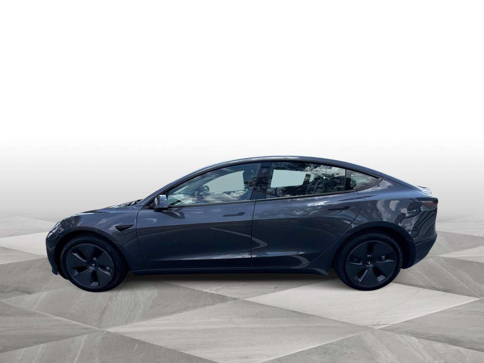 Used 2023 Tesla Model 3 Standard Range RWD image 5