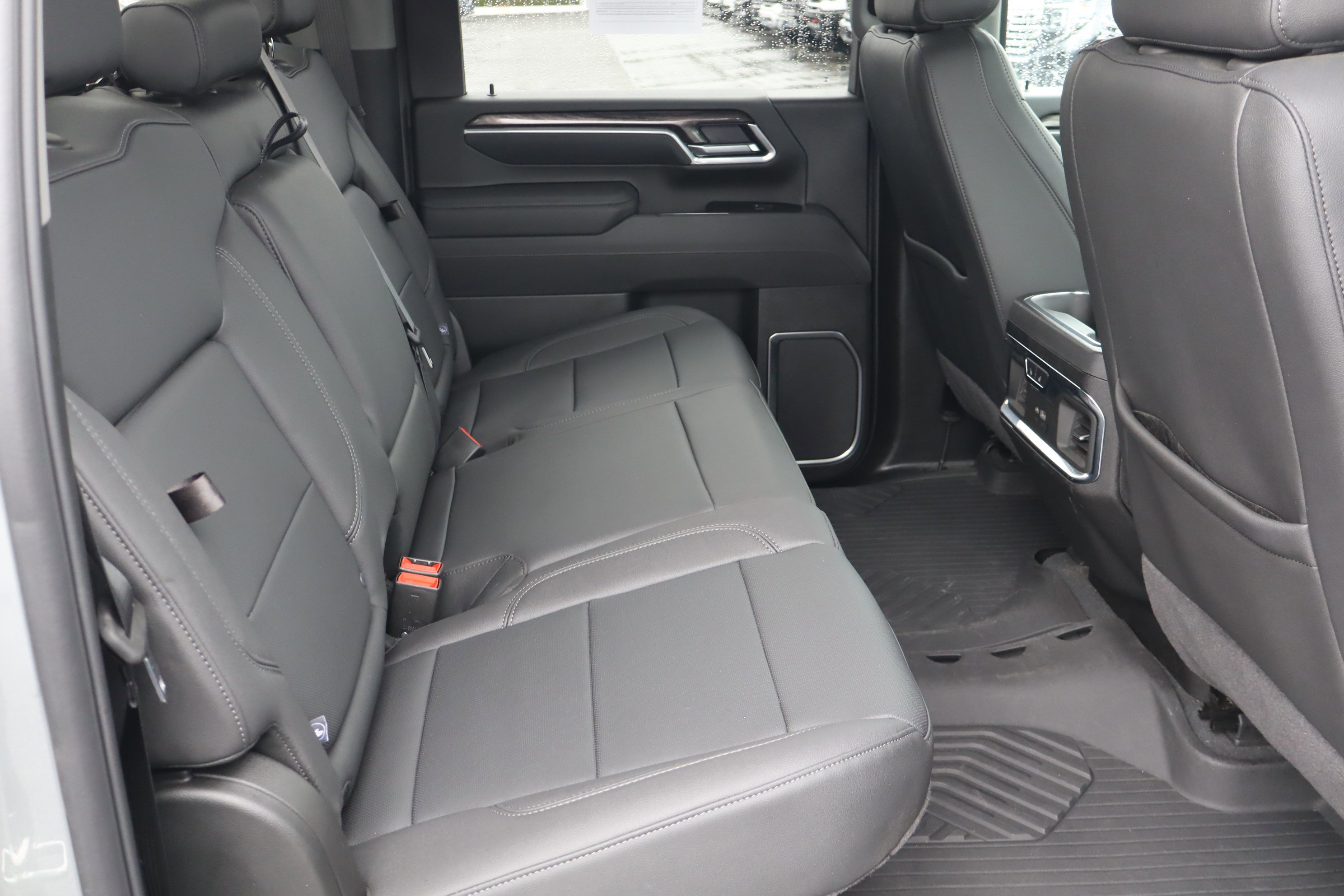 Used 2025 Chevrolet Silverado 2500 LTZ w/ LTZ Plus Package image 35