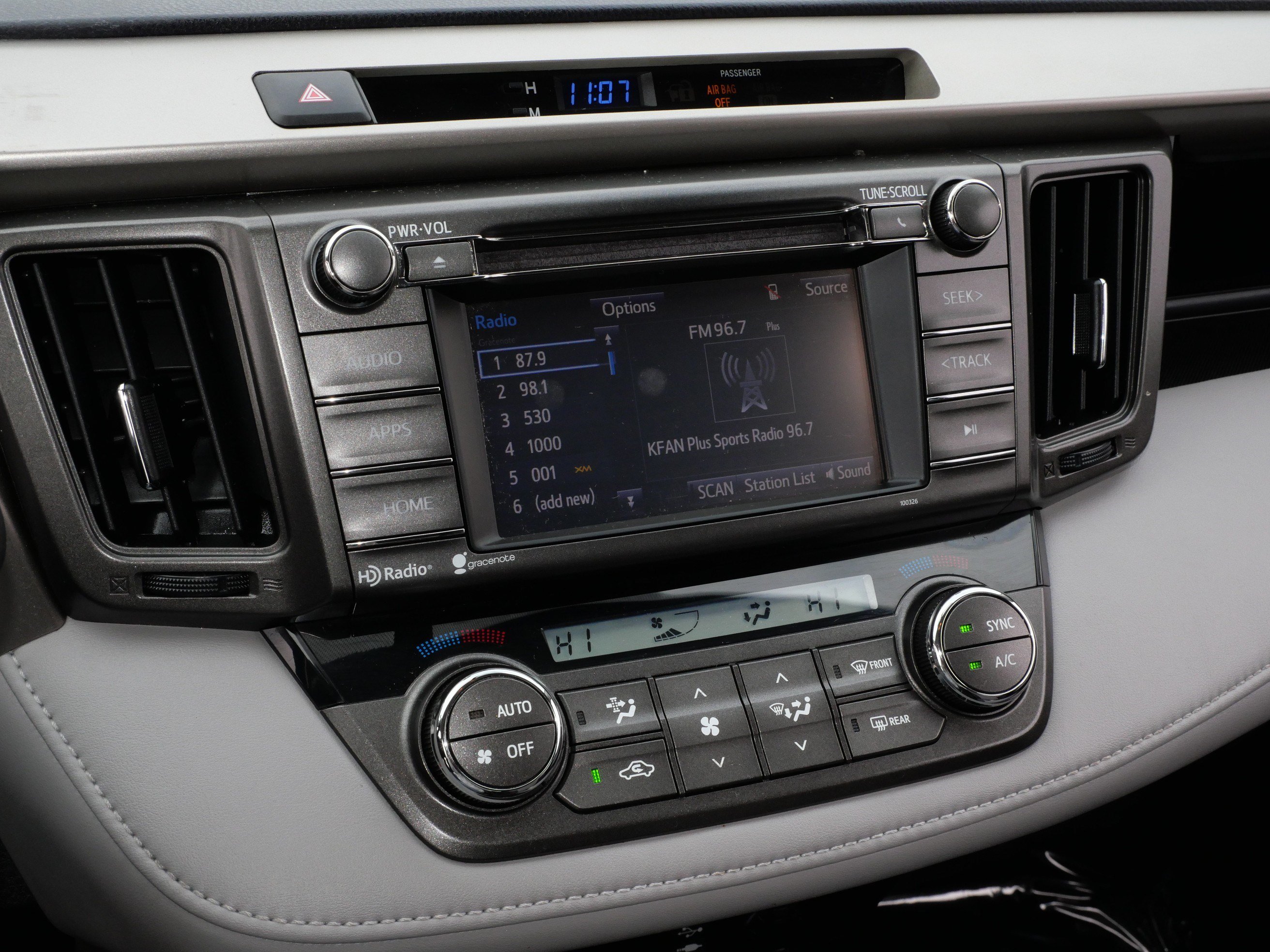 Used 2014 Toyota RAV4 XLE FWD image 22