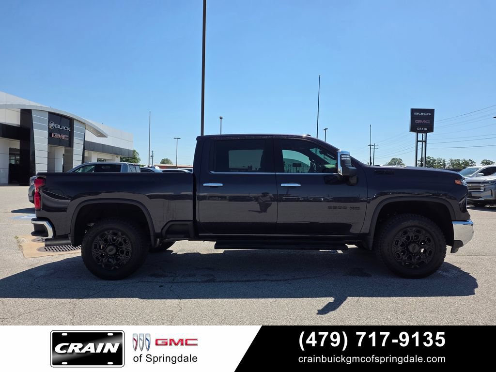 Used 2024 Chevrolet Silverado 2500 LTZ w/ LTZ Plus Package AWD/4WD image 9
