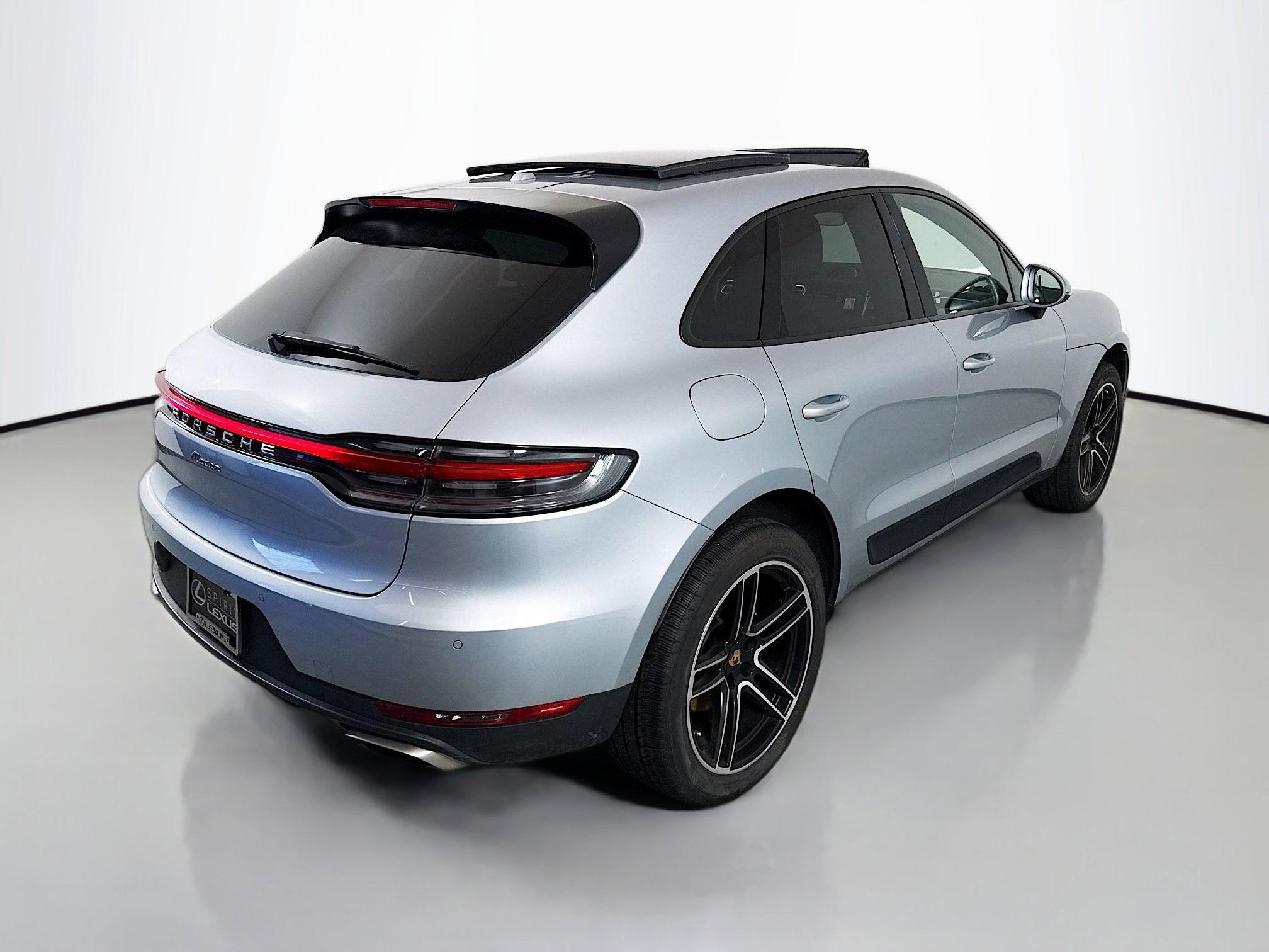 Used 2020 Porsche Macan Base image 7