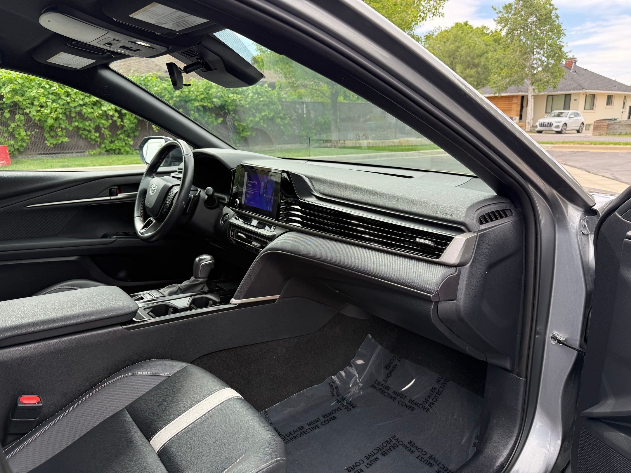 Used 2025 Toyota Camry SE FWD image 28